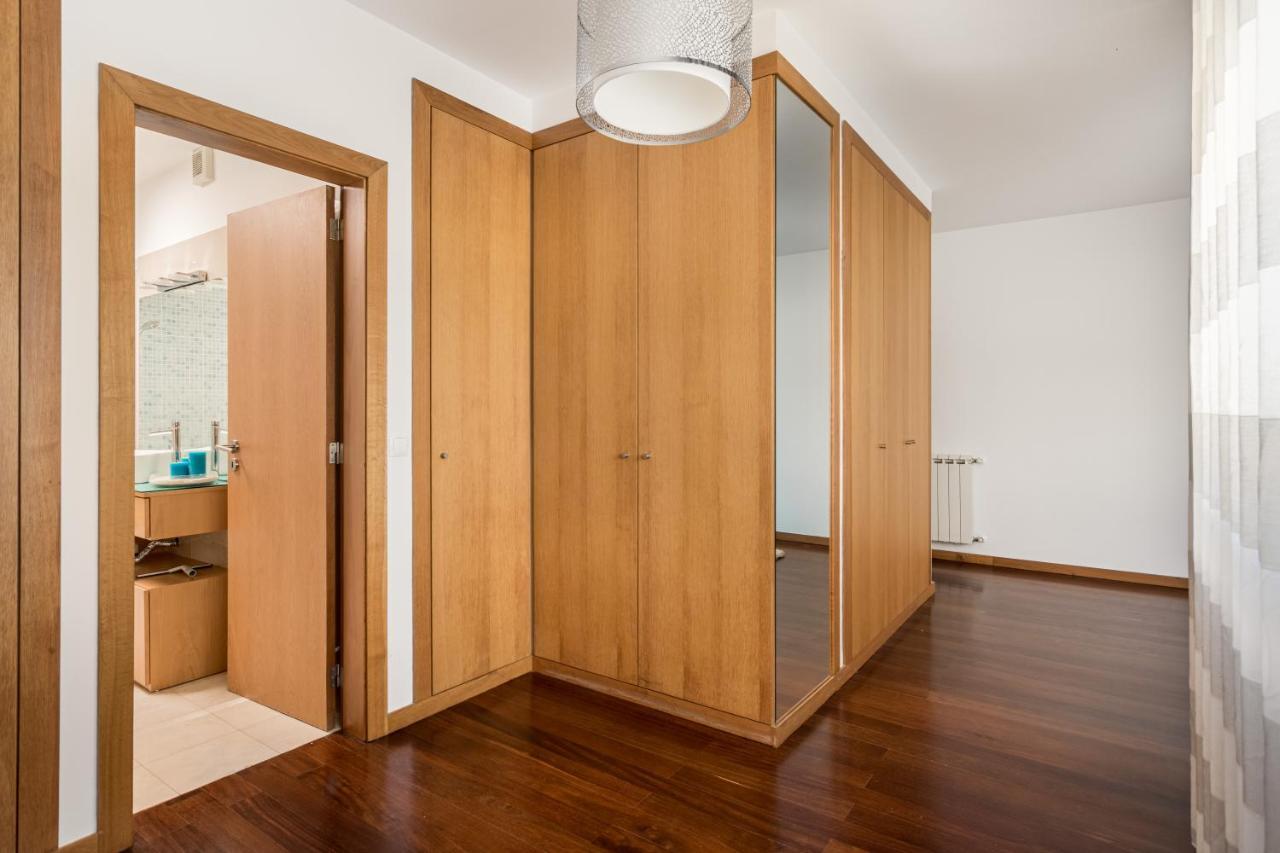MaíaJoivy Sleek House Balcony & 2 Terraces In Portoアパートメント エクステリア 写真