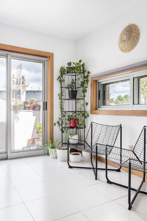 MaíaJoivy Sleek House Balcony & 2 Terraces In Portoアパートメント エクステリア 写真